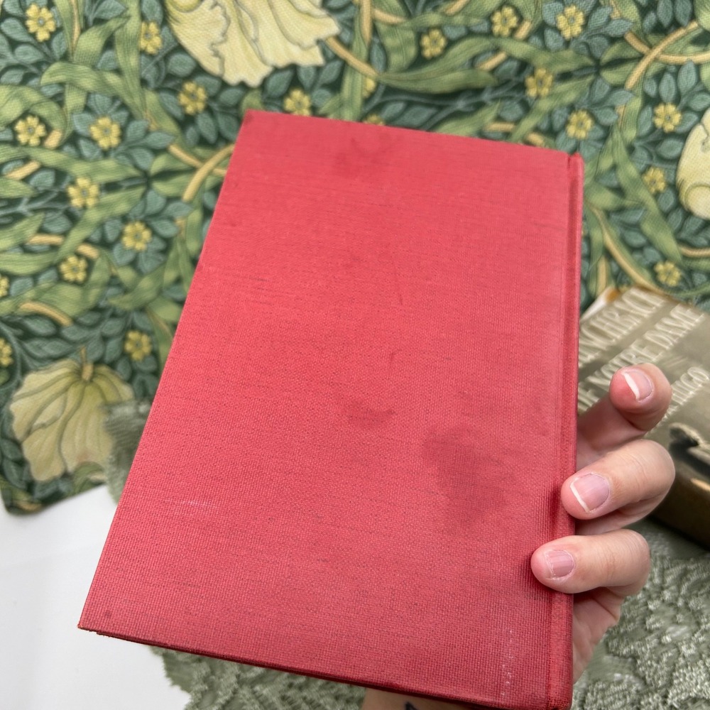 Vintage Cloth Hardcover 1940 The Hunchback Of Notre Dame by Victor Hugo - Picture 7 of 11